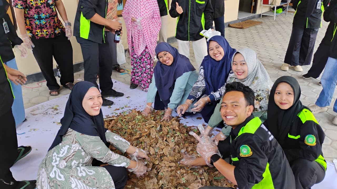 Tingkatkan Kepedulian Lingkungan, Pelatihan Pengolahan Sampah Organik Digelar melalui Metode Anaerob