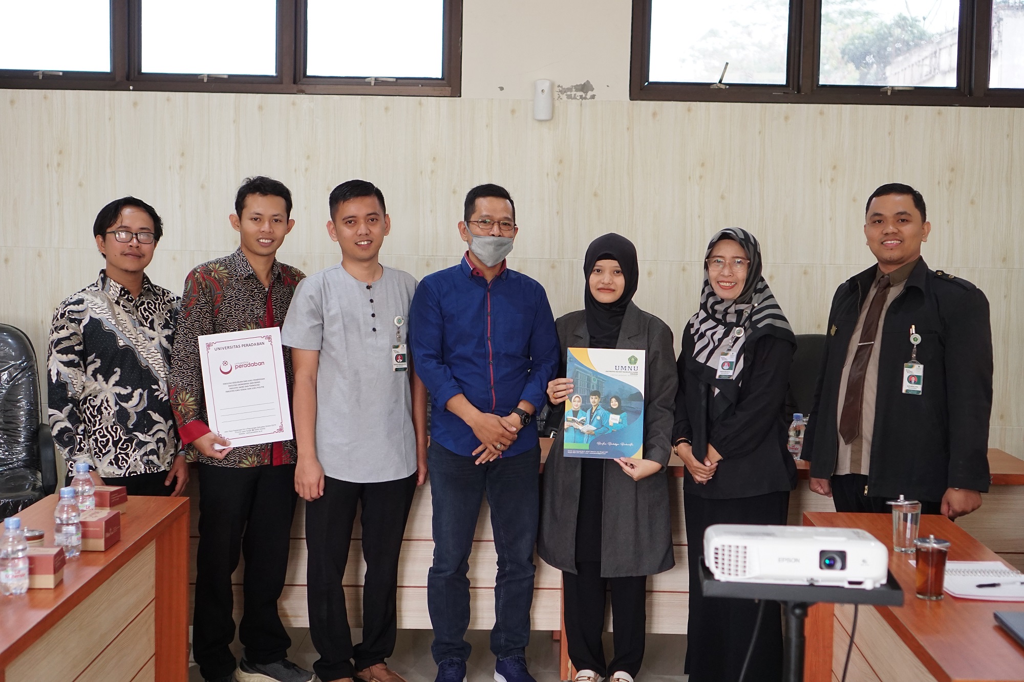 Kerja Sama Pengelolaan Jurnal antara Universitas Ma’arif Nahdlatul Ulama Kebumen dan Universitas Peradaban Bumiayu Resmi Terjalin